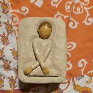 Willow Tree Hand-Carved Wooden Yoga Figure Home Art - Beige and Light Brown